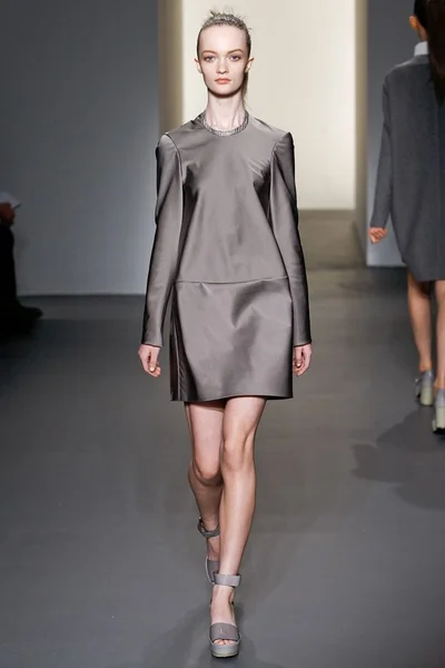 Look 11